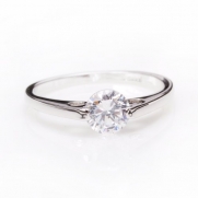 Fashion Plaza 18k White Gold Plated Use Swarovski Crystal Wedding Ring R61 Size 7