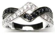 925 Sterling Black and White CZ Band Ring Size 7