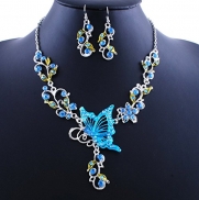 Promithi Accessories Butterfly Necklace Set Retro Palace Purple Short Necklace Earrings Set (blue)