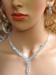 Bridal Wedding Prom Pageant Crystal Necklace and Earring Set, 18 with Adjustable Chain N1D37